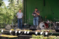 Prowadzący imprezę Janusz Morawiec i Andrzej Maciejiczek